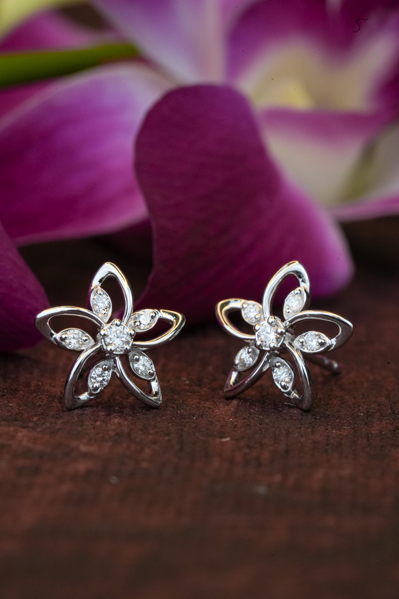 Lab Grown Diamond Studs Earrings