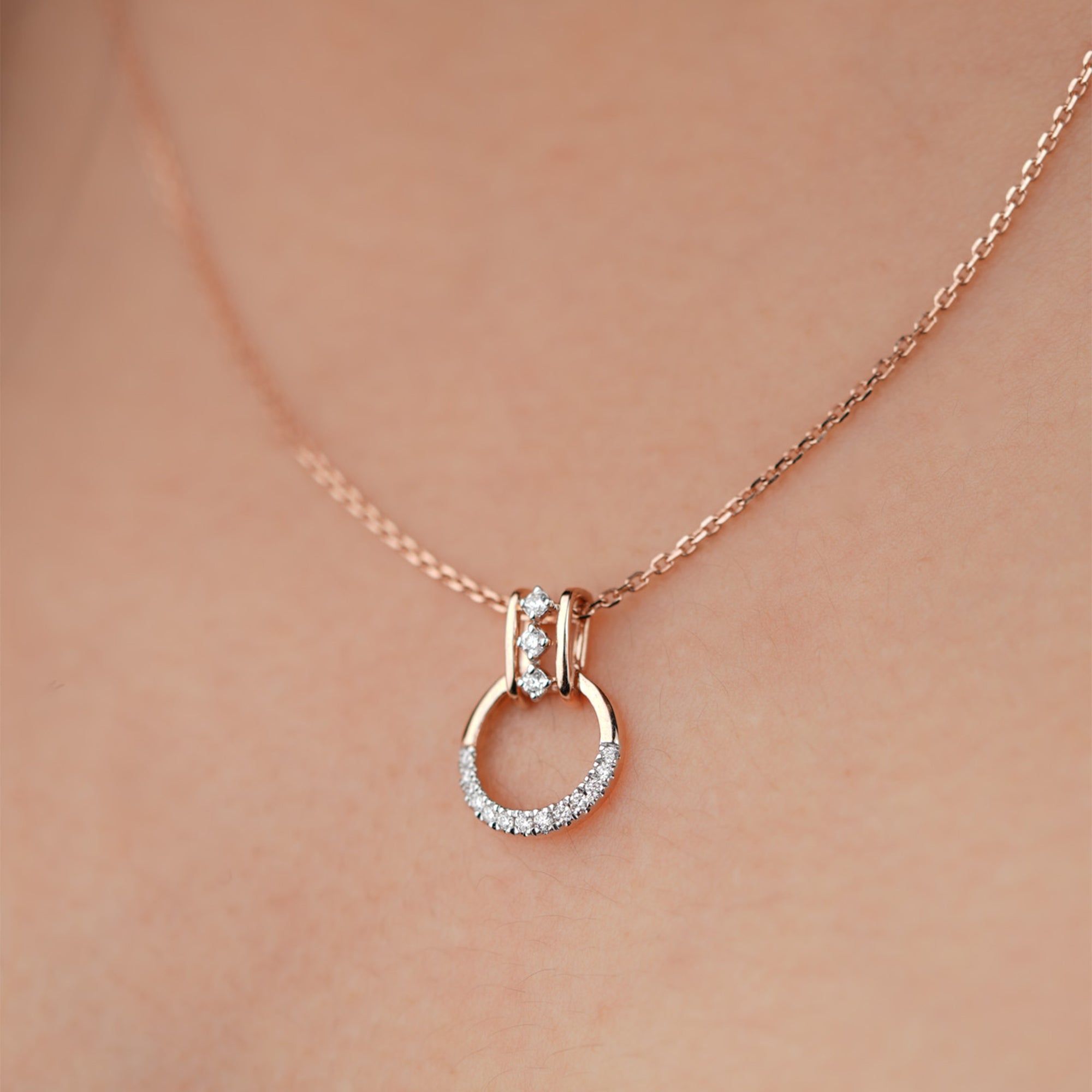 Regal Glow Lab Grown Diamond Pendant