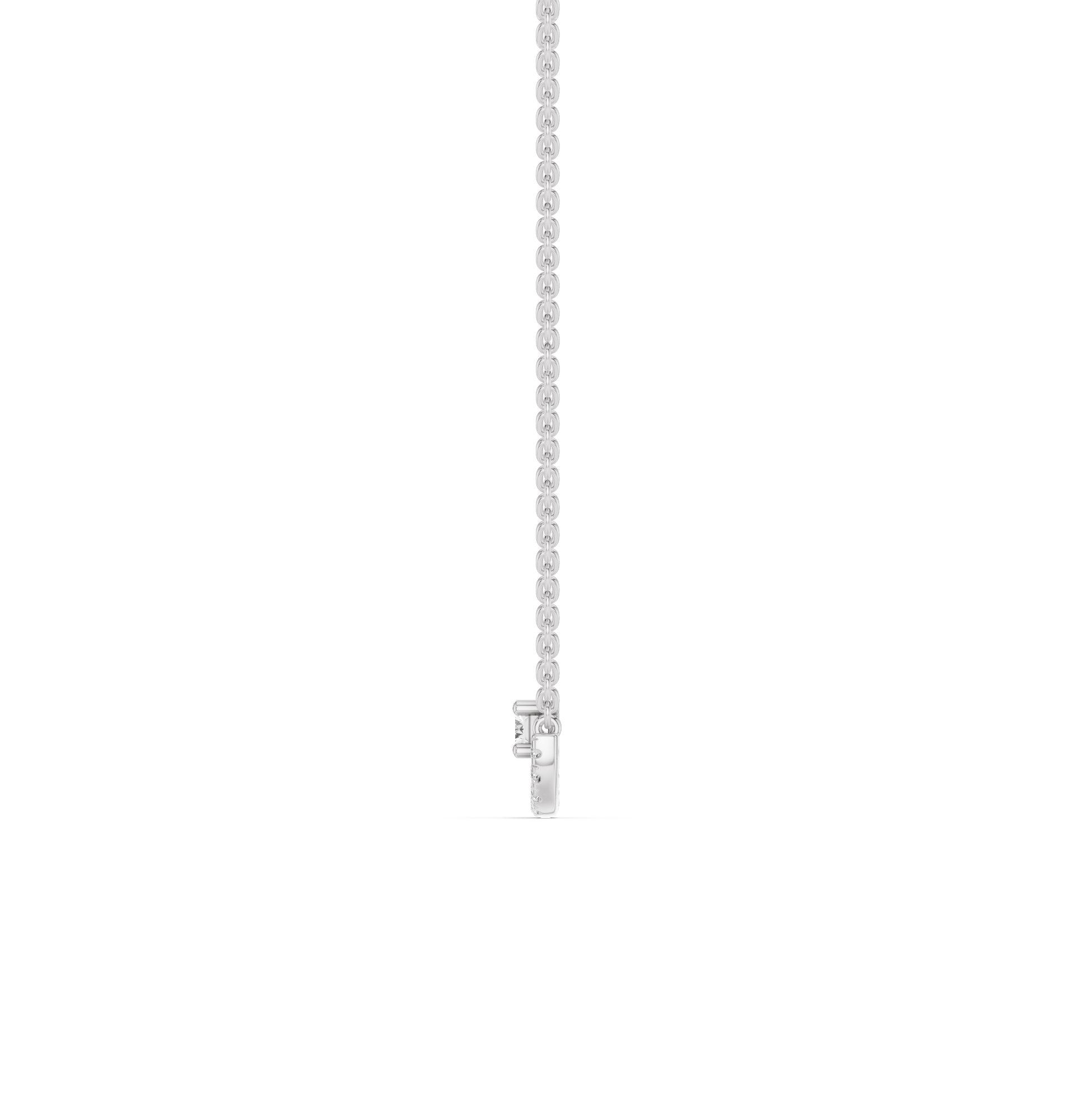 The Évoque Diamond Pendant