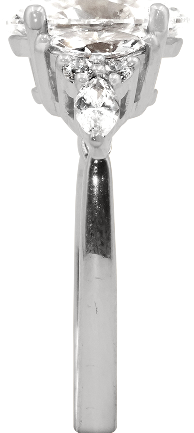 Imperial Aura Diamond Ring