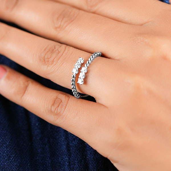 Women 0.16ct Diamond Promise Ring in White Gold - Blu Diamonds